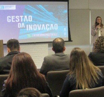 Evento trouxe a Caxias do Sul a consultora do IEL-RS, que explicou metodologia de gestão da inovação - Foto: Giovana Schmitt/CIC