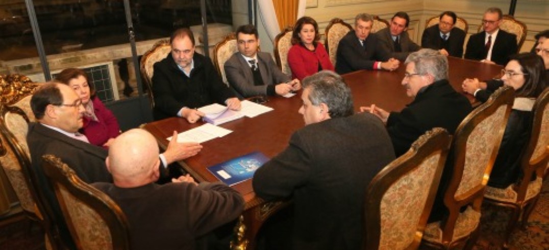 Audiência que reuniu governador, secretários estaduais e representantes da CIC no Palácio Piratini - Foto: Luiz Chaves
