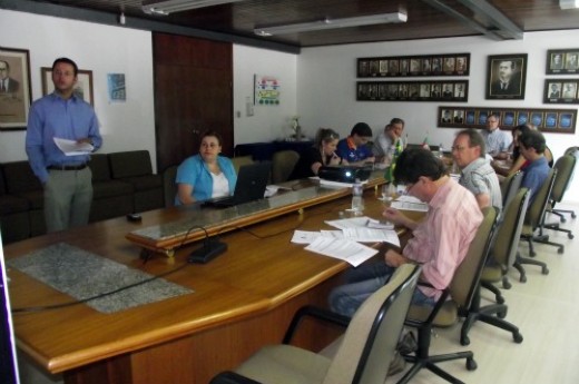 Números da atividade econômica no ano passado foram divulgados nesta segunda-feira pela CIC e CDL. Foto divulgação CIC.