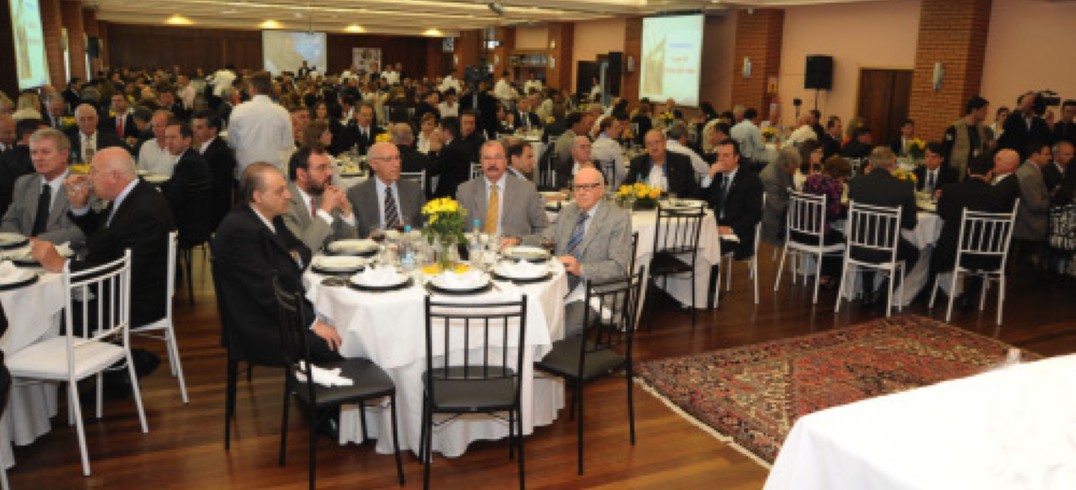Reunião-almoço de 14 de dezembro concentrou maior público em 2009 - Foto: Julio Soares/Objetiva