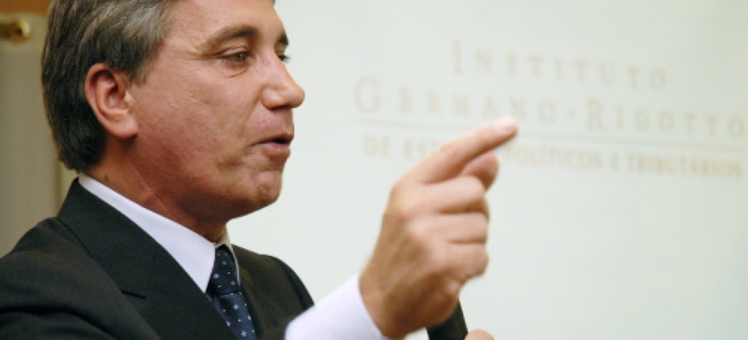 Ex-governador Germano Rigotto fala sobre o Brasil e o Novo Ciclo de Desenvolvimento - Foto: Julio Soares/Divulgação