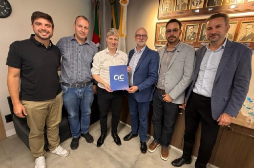 Encontro reuniu lideranças empresariais e debateu competitividade regional e prioridades para a Serra Gaúcha - Foto Rogério Pizzolatto