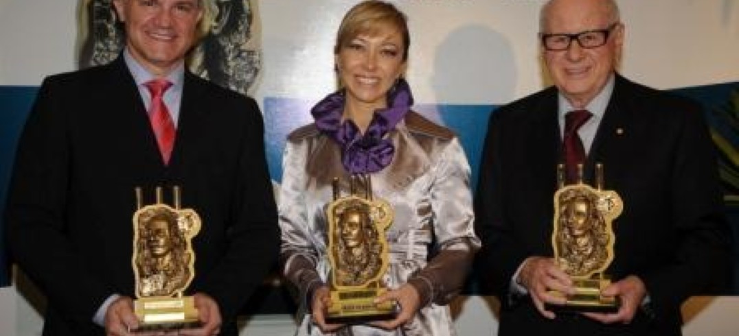 Julio Duso, Márcia Costa e Paulo Bellini recebem homenagem da CIC - Foto: Julio Soares/Objetiva