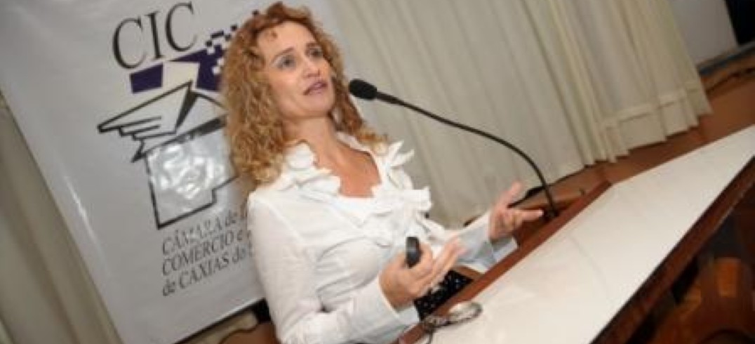Márcia falou sobre a gestão financeira pessoal e intereferência no trabalho - Crédito Julio Soares