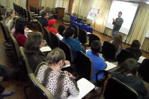 Diretores de Desenvolvimento e Competitividade atualizaram colaboradores sobre andamento do Projeto. Fotos divulgação CIC