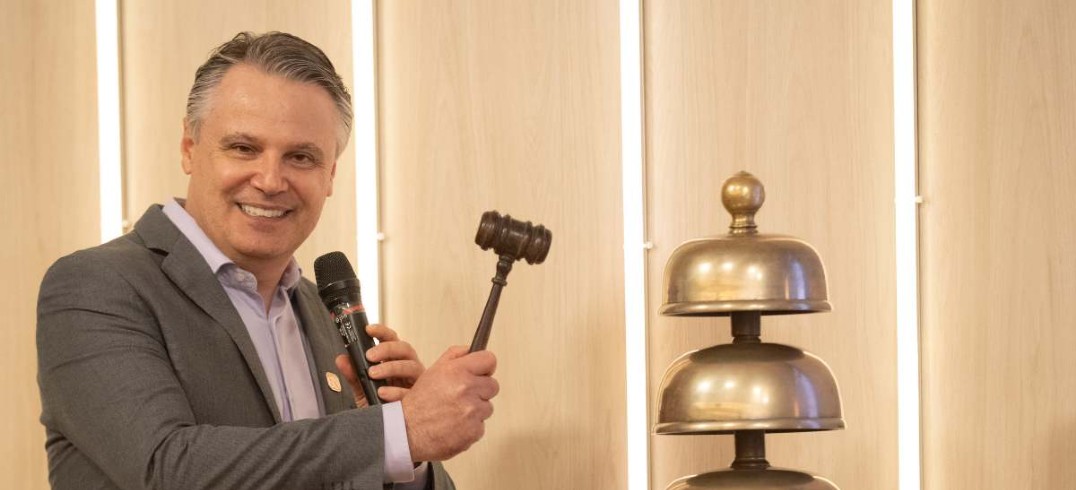 Curadoria feita pelo documentarista Juliano Flores resgata acervo histórico da emissora - Foto: Júlio Soares/Objetiva