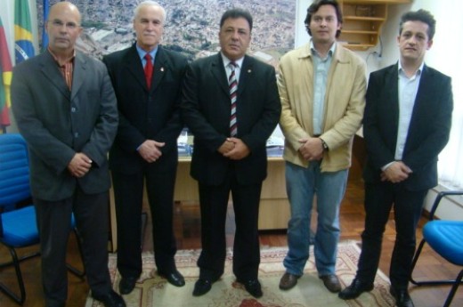 Romanini (primeiro à direita) participou de audiência pública em Passo Fundo - Foto: Divulgação