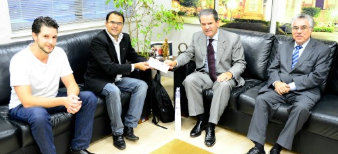 Menegassi e Dal Pizzol em encontro com prefeito Alceu e secretário Spiandorello - Foto: Cristofer Giacomet