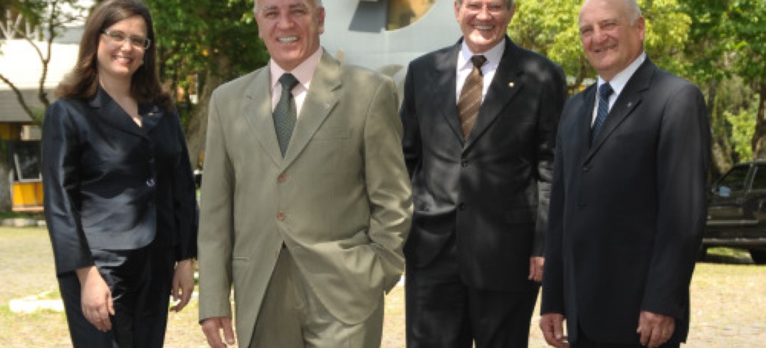 Corlatti, Heinen, Sbabo e Fúlvia falam das estratégias e ações da entidade. Foto Julio Soares.