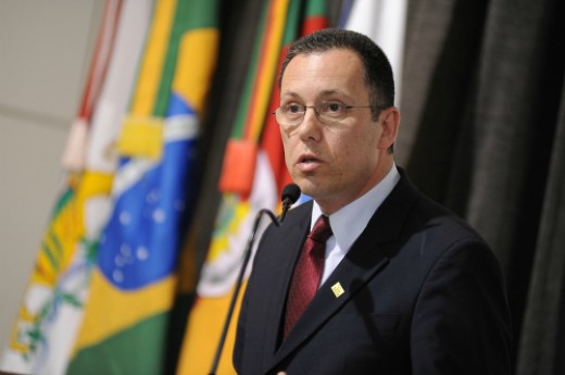 Vice-presidente do BRDE se preocupa com postura do país em longo prazo. Foto Júlio Soares/Objetiva.
