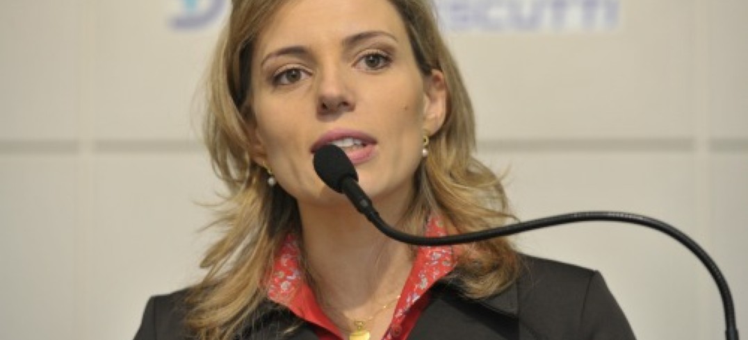 Caroline Dani mostrou na reunião-almoço da CIC estudos avançados que comprovam benefícios da uva - Foto: Julio Soares/Objetiva
