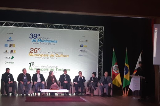 CIC presente nas atividades do 39º Congresso da Famurs, em Bento Gonçalves - Foto: Maria Cecília Pozza