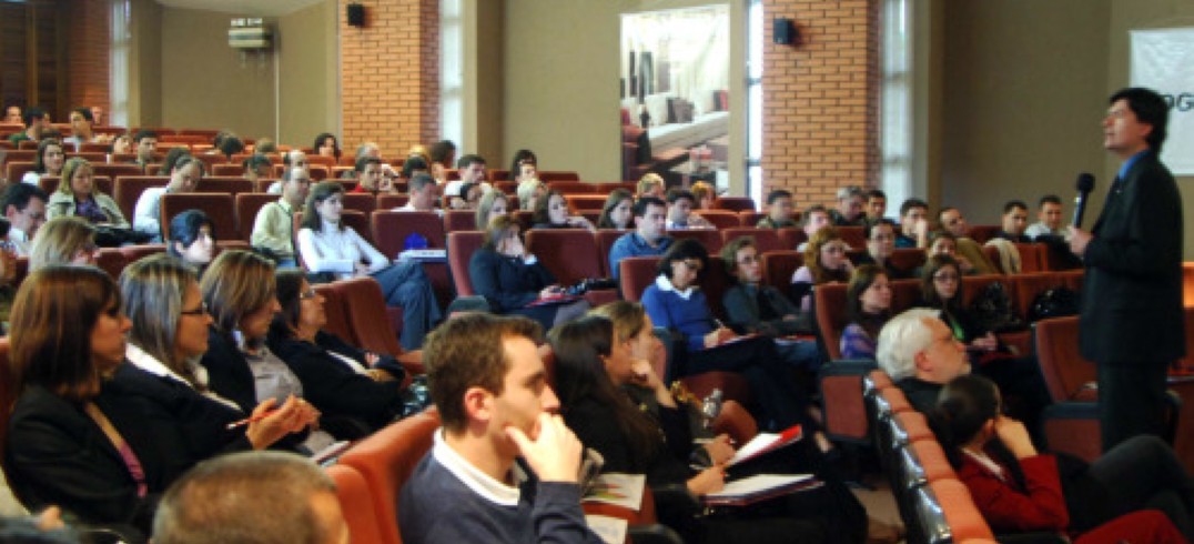 Entidade oferece mais de 300 opções em cursos. Foto Photos in foccus.