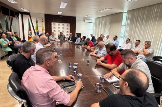 Encontro marcou aproximação da nova gestão da entidade e alinhamento institucional com o Executivo municipal - Foto: Denise Suzin Borges/CIC Caxias