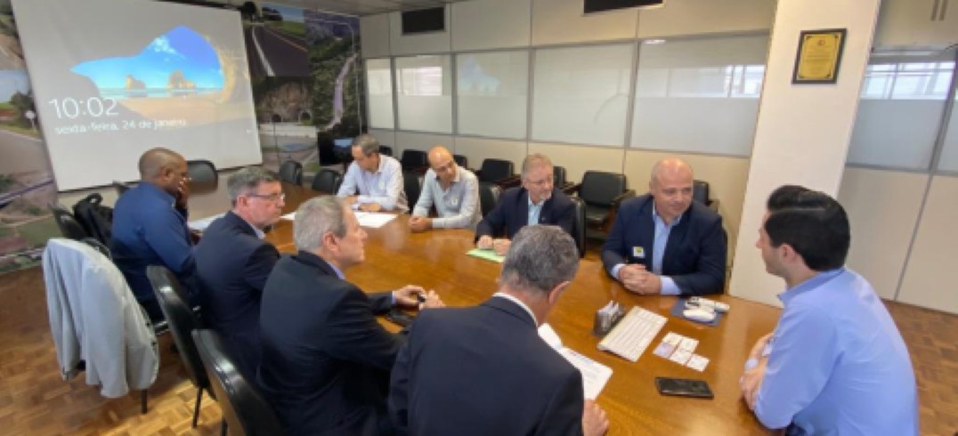 Reunião de trabalho ocorreu nesta sexta-feira (24), em Porto Alegre. Lideranças da região também participaram