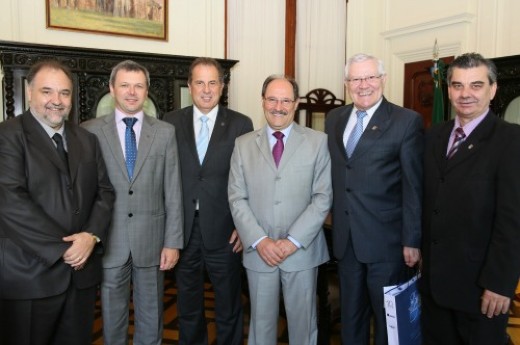 Lideranças da entidade formalizaram convite para Sartori palestrar em reunião-almoço - Foto: Luiz Chaves