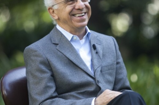 Vicente Falconi Campos palestra na reunião-almoço da CIC. Foto divulgação.