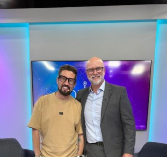 Apresentador Capu e Ubiratã Rezler - Foto: Rogério Pizzolatto