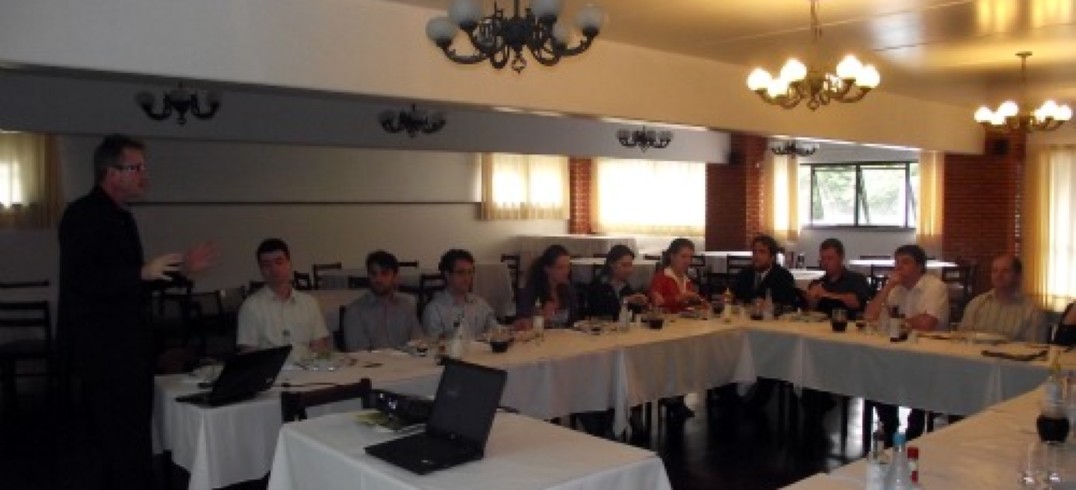 Associado da Dale Carnegie Training, organização mundial de business training, ministrou dicas sobre o tema na CIC.