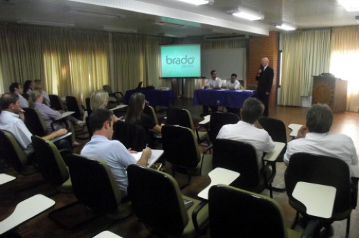 O diretor da CIC Nelson Sbabo apresentou a ferrovia como alternativa. Foto divulgação CIC.