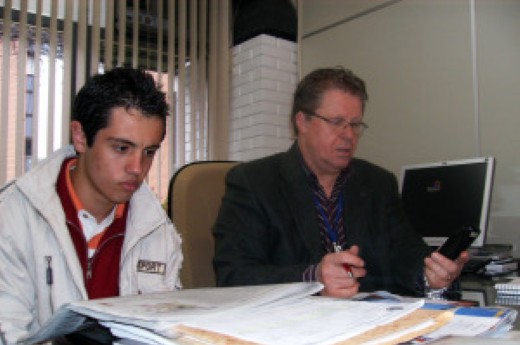 Estudante do Emílio Meyer segue Diretor-executivo da CIC, Victor Hugo Gauer