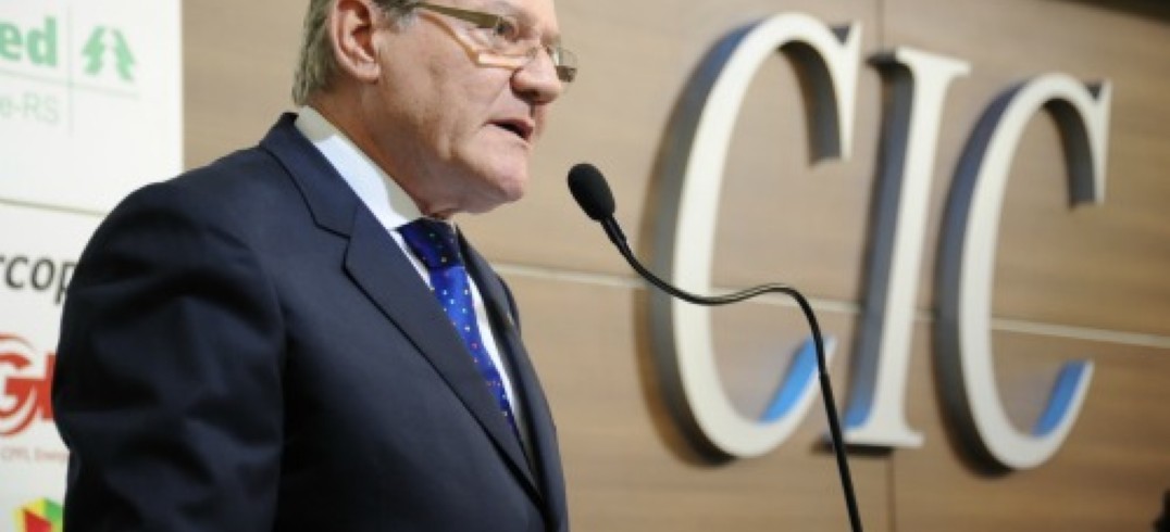 Carlos Heinen fez um desabafo contundente e sugeriu depositar tributos em juízo. Foto Julio Soares