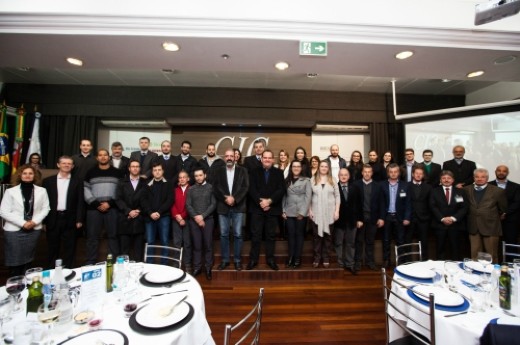 Representantes de novas empresas associadas foram apresentados na reunião-almoço de segunda-feira - Foto: Antônio Valiente