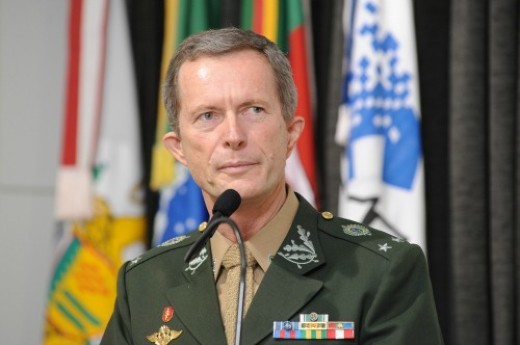 Na CIC, comandante da 1ª Brigada de Artilharia Antiaérea apresentou plano de defesa nacional. Foto Julio Soares