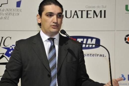 Mauro Abreu Cunha defendeu atuação intensificada dos departamentos Jurídico e de Recursos Humanos. Foto Julio Soares.
