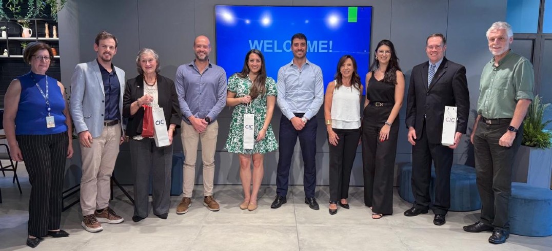 Os norte-americanos conheceram as atividades desenvolvidas pela entidade - Foto: Rogério Pizzolatto