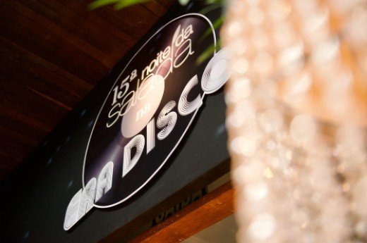 Era Disco inspirou o tema da 15ª edição do jantar gastronômico realizado pela CIC - Foto: Fábio Grison