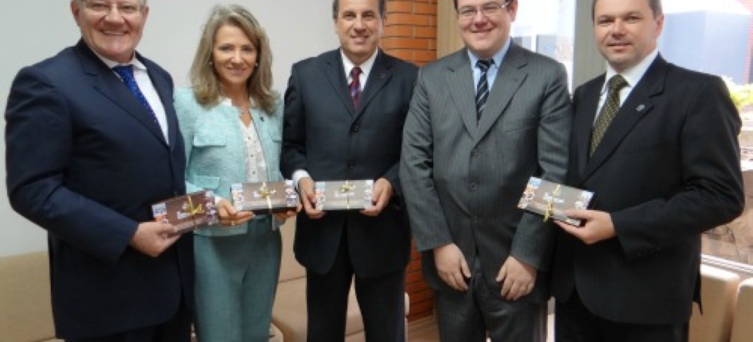 Dirigentes da CIC e Sescon Serra Gaúcha firmam parceria para divulgação de evento - Foto: Christiane Finger