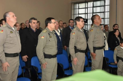 CIC representada pelo presidente Ivanir Gasparin na solenidade de troca de comando do CRPO/Serra - Foto: Divulgação/12º BPM