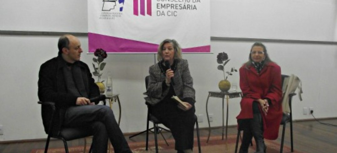 O patrono da 28ª Feira do Livro de Caxias do Sul e técnica em Biblioteca foram os convidados do Café com Informação da CIC.