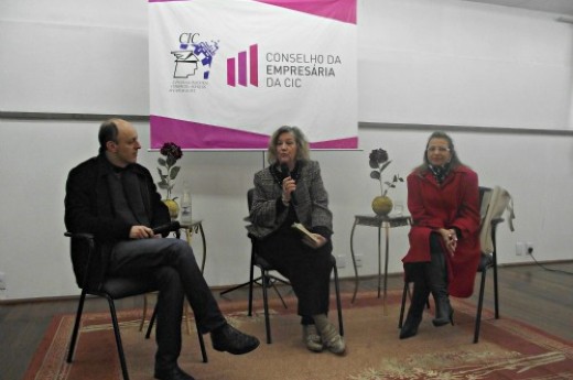 O patrono da 28ª Feira do Livro de Caxias do Sul e técnica em Biblioteca foram os convidados do Café com Informação da CIC.