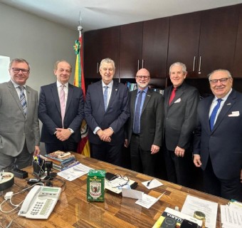 Audiência com o senador Luiz Carlos Heinze - Foto: Divulgação