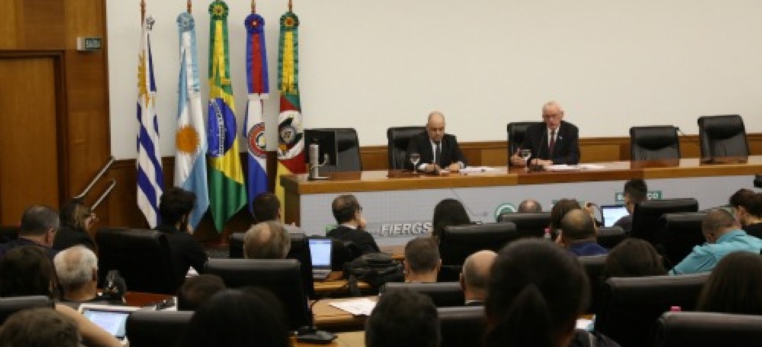 Presidente Heitor José Müller divulgou, na terça-feira, Balanço 2015 e Perspectivas 2016 - Foto: Dudu Leal/Fiergs