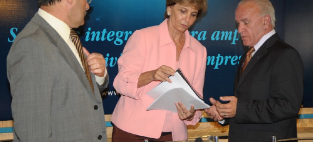 Governadora pediu apoio dos empresários para resolver problemas estruturais da cidade e região - Foto: Julio Soares-Objetiva