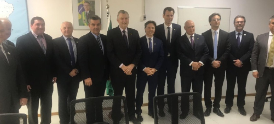 Comitiva de lideranças políticas e empresariais que esteve em reuniões no Ministério de Infraestrutura - Foto: Leonardo Vargas