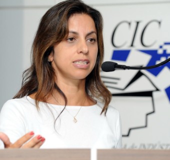 Na CIC, a consultora Cláudia Tondo falou sobre empresas familiares. Foto Julio Soares/Objetiva