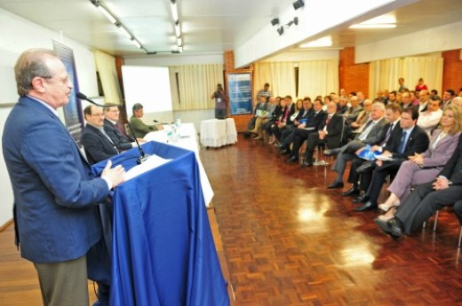 Governador do RS prestou contas das ações do governo e recebeu demandas da classe empresarial. Foto Luiz Chaves.