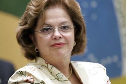Ex-ministra-chefe da Casa Civil fala aos empresários em reunião-almoço extraordinária