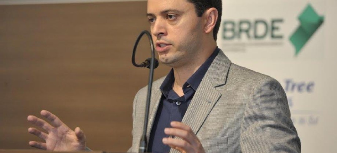 Gerente de Marketing da Regional Sul, Edimilson Miguel de Faria, palestrou em evento alusivo ao Dia Internacional do Voluntariado - Foto: Julio Soares