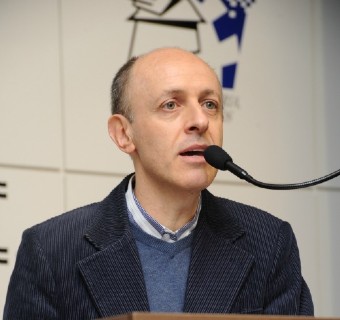 Em palestra na reunião-almoço, patrono da 28ª Feira do Livro de Caxias do Sul falou sobre alimentos e venenos da sociedade contemporânea