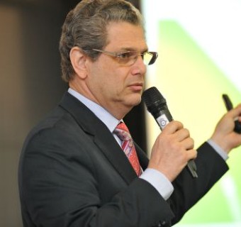 Ex-prefeito de Maringá Silvio Barros palestrou na CIC em comemoração aos 40 anos do Sinduscon Caxias - Foto: Julio Soares/Objetiva