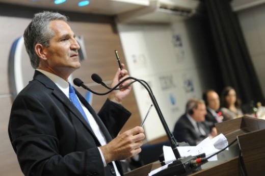 diretor da Wharton School, Bruce Brownstein, explicou que o sucesso da empresa depende do cumprimento da promessa de sua imagem. Fotos Julio Soares