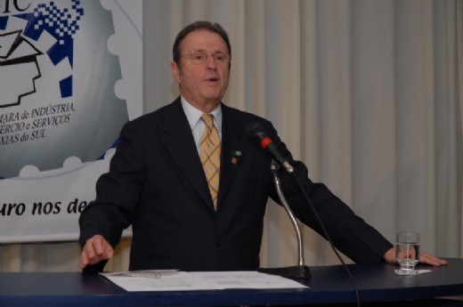 Paulo Tigre vai falar sobre efeitos da crise no Brasil e no RS - Crédito: Julio Soares/Objetiva
