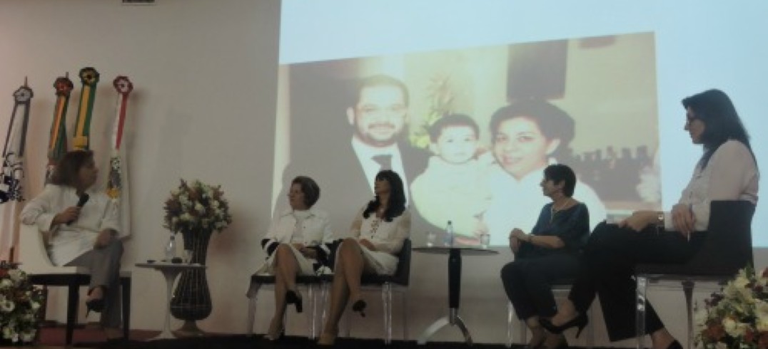 Clari Paganin, Cláudia Sassi, Glória Carvalho e Sônia Hermoza compartilham trajetórias familiares e profissionais Foto: Giovana Schmitt/CIC