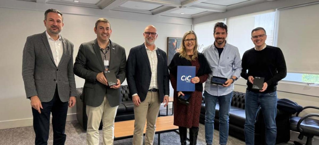 Dirigentes da entidade foram recebidos por executivos da RBS - Foto: Rogério Aver Pizzolatto