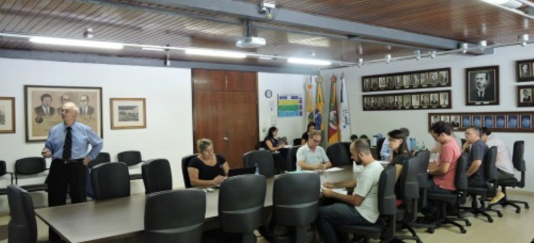 Números da atividade econômica no ano passado foram divulgados nesta quinta-feira pela CIC e CDL - Foto: Cristiane Carvalho/CIC